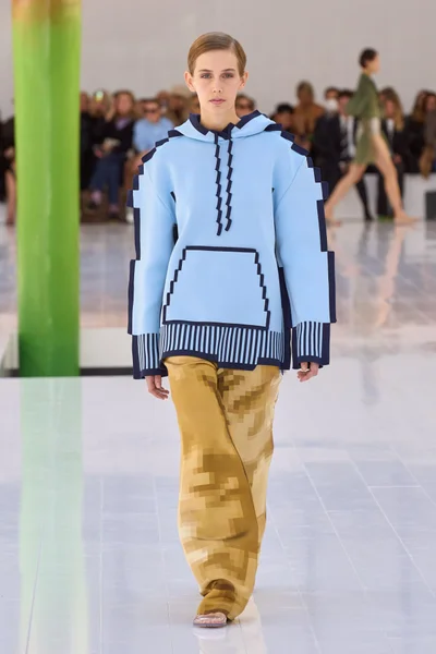 Look 34